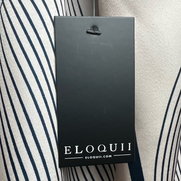 Eloquii Blush Pink & Gray NWT Sleeveless Blouse w/V-Neck, Built-In Neck Wrap, 32 - Picture 6 of 9